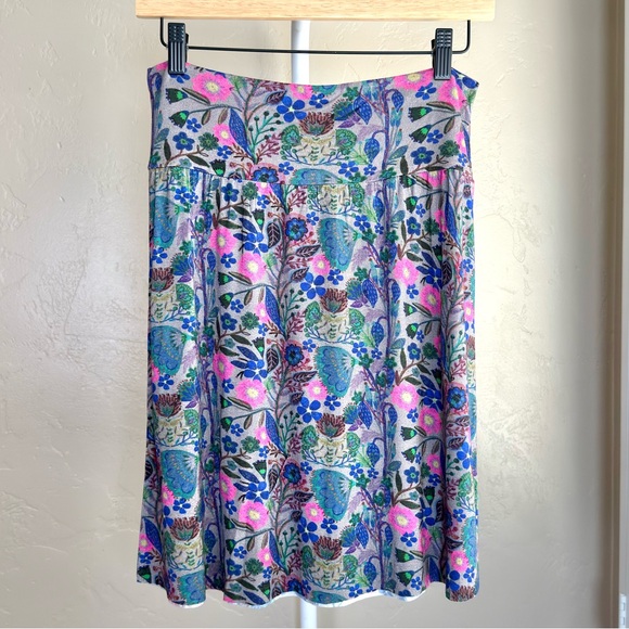 Natural Life ButterSoft Mini Skirt Medium Whimsical Painted Garden NWT - Picture 3 of 6
